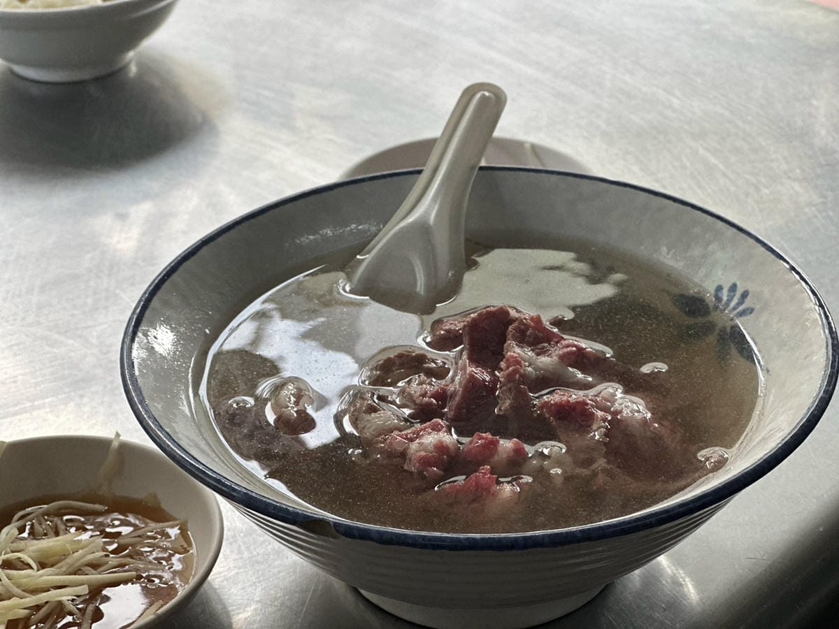 夏日必吃,清甜爽口牛肉湯 │阿村牛肉湯 夏日必吃,清甜爽口牛肉湯 │阿村牛肉湯