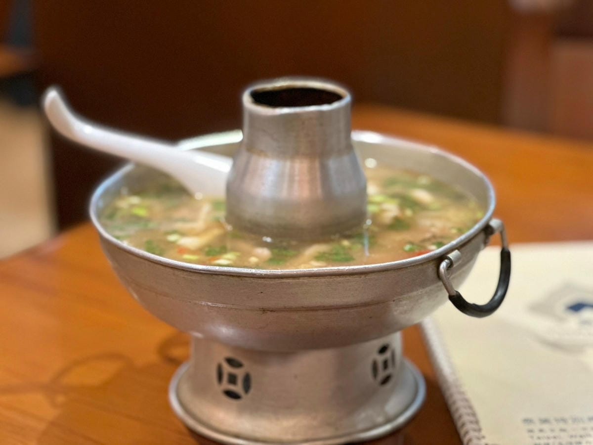 置身泰國鄉村小院，品嚐道地泰北料理 | 泰美餐廳