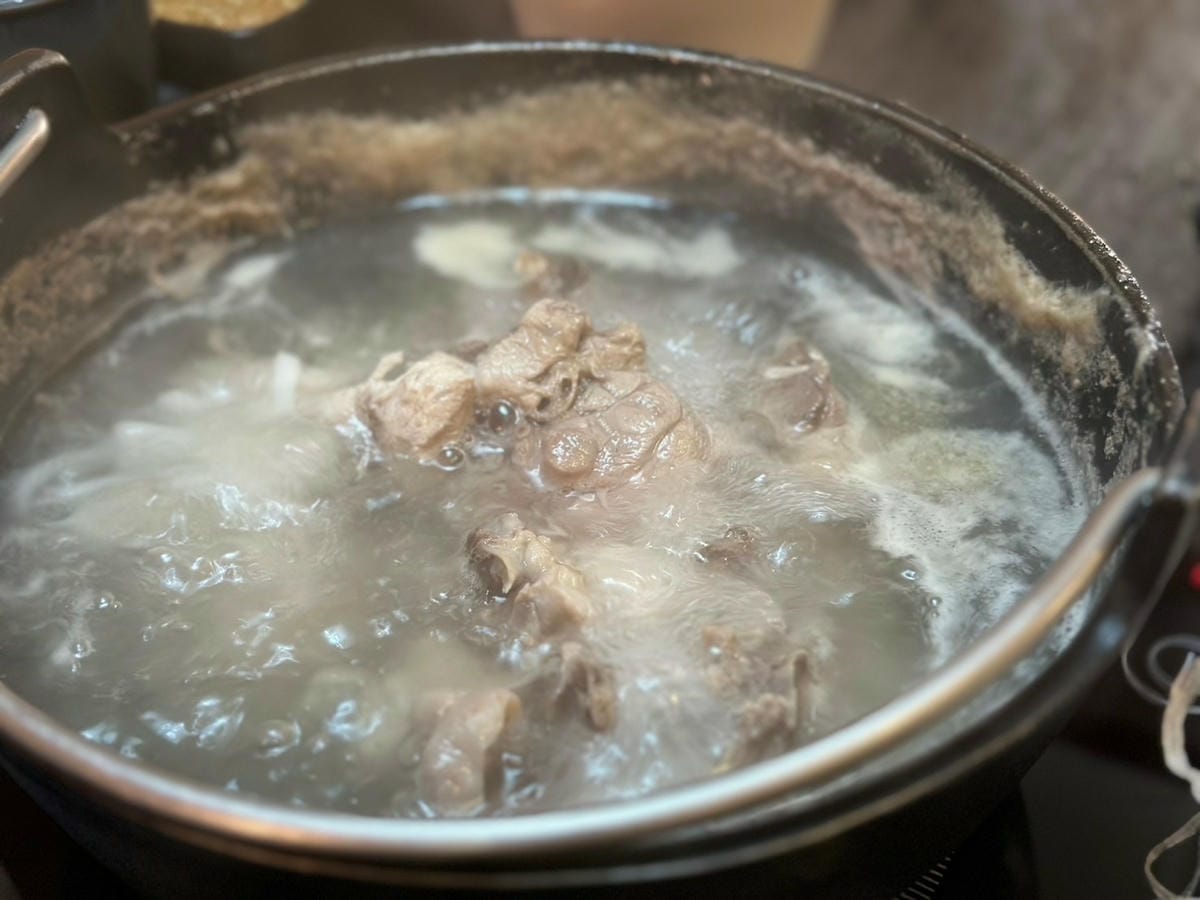 炎炎夏日北投椰子雞火鍋｜雞椰爺 椰子雞鍋物料理