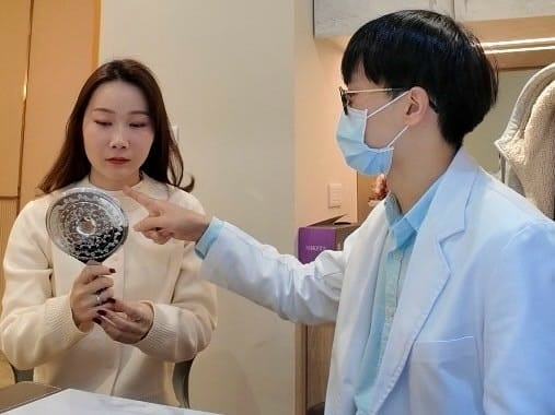 肉肉臉、雙下巴有救了！ONDA超微波讓我臉小一號 │ 悅緹妍