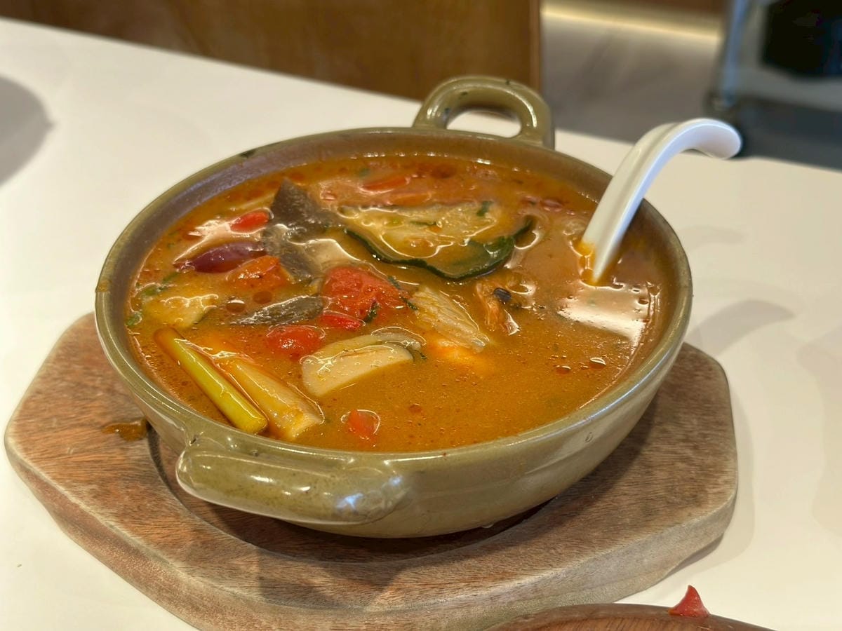 YABI KITCHEN｜一秒飛南洋！仁當牛肉、拉餅、冬陰功