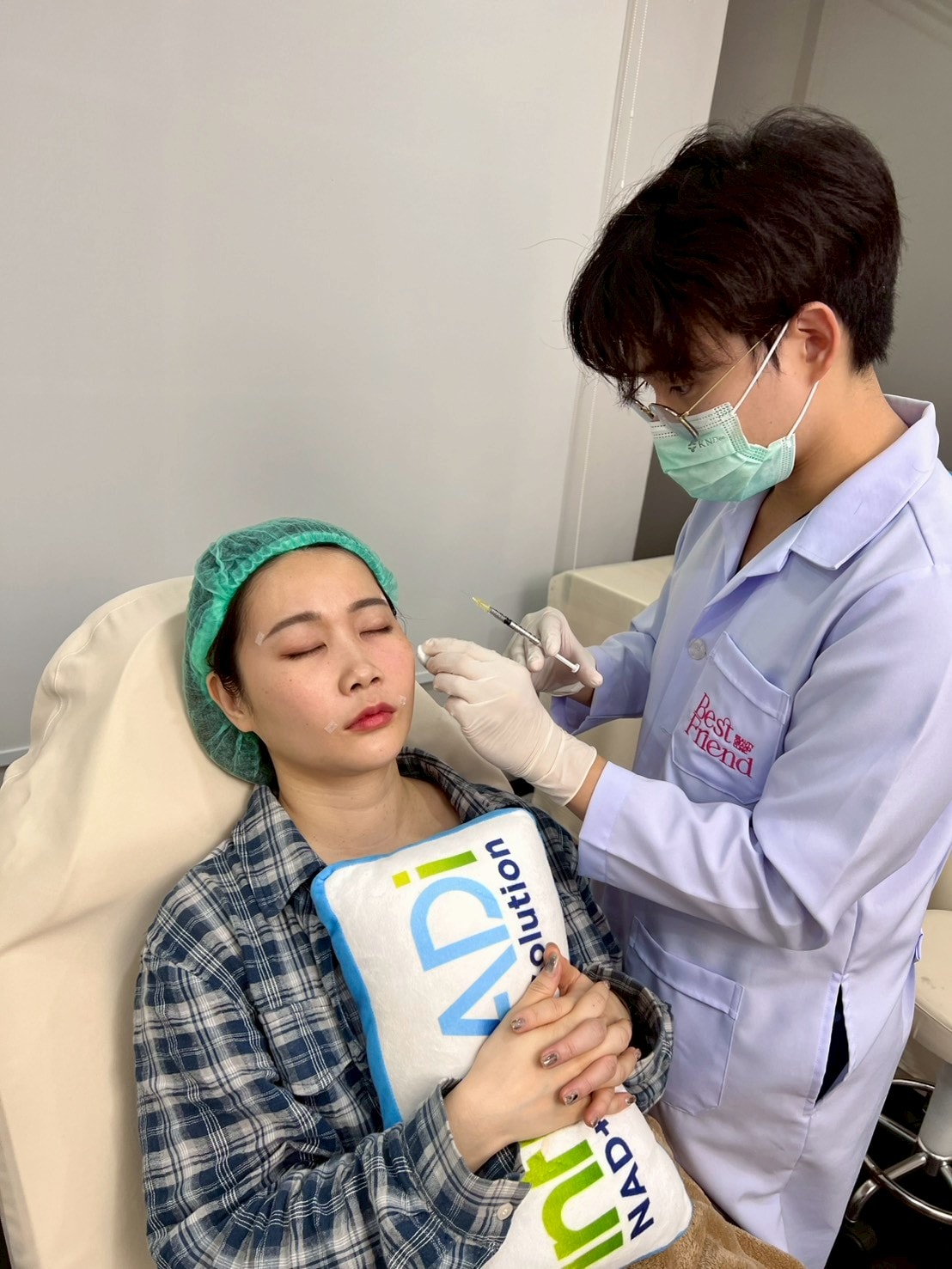 泰國曼谷醫美體驗｜曼谷音波拉提推薦？泰國醫美諮詢流程與中文服務心得Best Friend Clinic